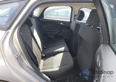 2016 Ford Focus Se z USA, uszkodzony, nr VIN 1FADP3K26GL394373